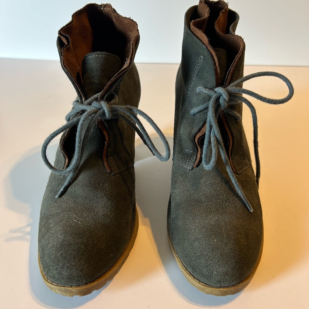 RUFF HEWN Black Vegan Suede Ankle Boot Shoe.